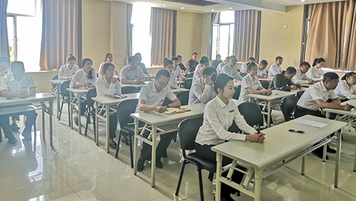 城區(qū)運營部召開“優(yōu)質服務、安全運營”安全服務培訓會